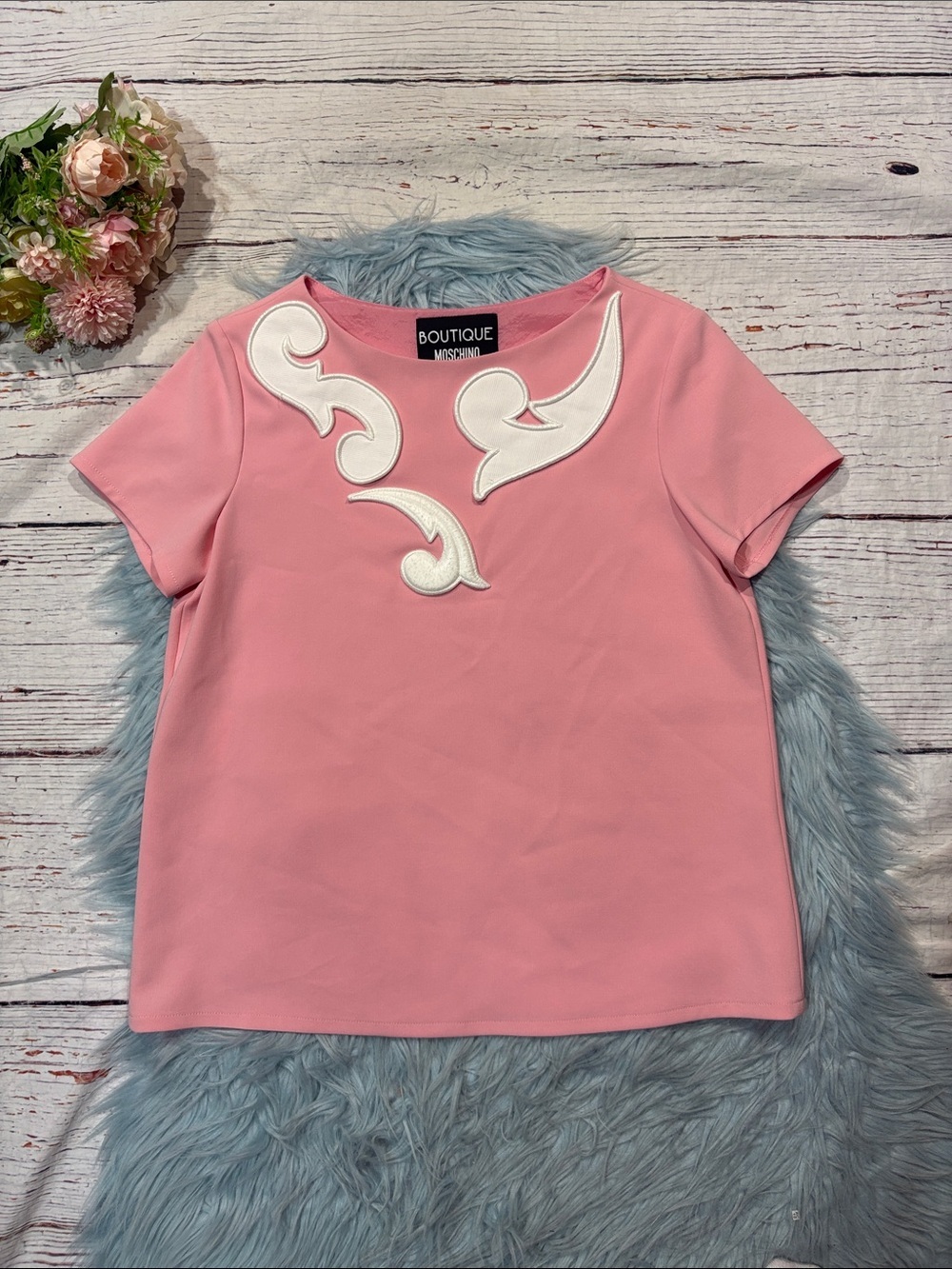 Boutique Moschino Baroque Applique Pink White Boxy Blouse